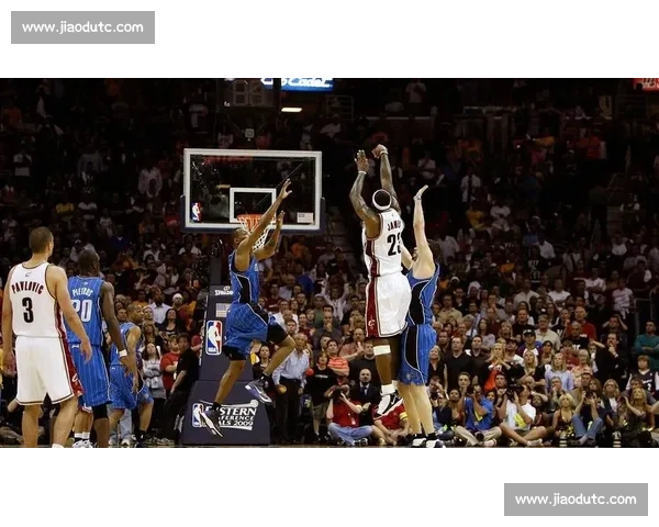 NBA官方十佳球：巨星高光时刻全记录
